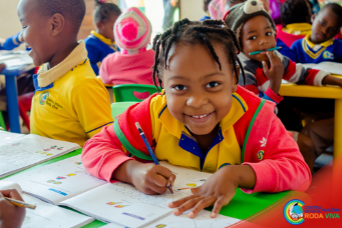 Centro Infantil & Colégio Roda Viva